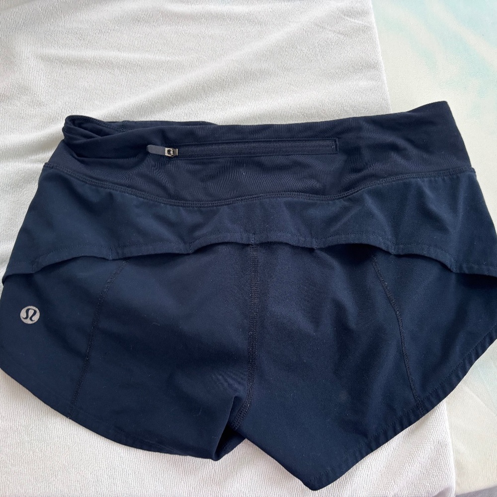 Navy Lululemon Speed Up Shorts 2.5'
